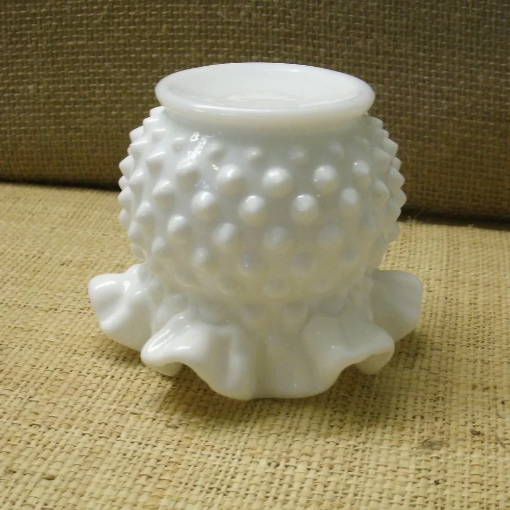 Fenton vintage hobnail